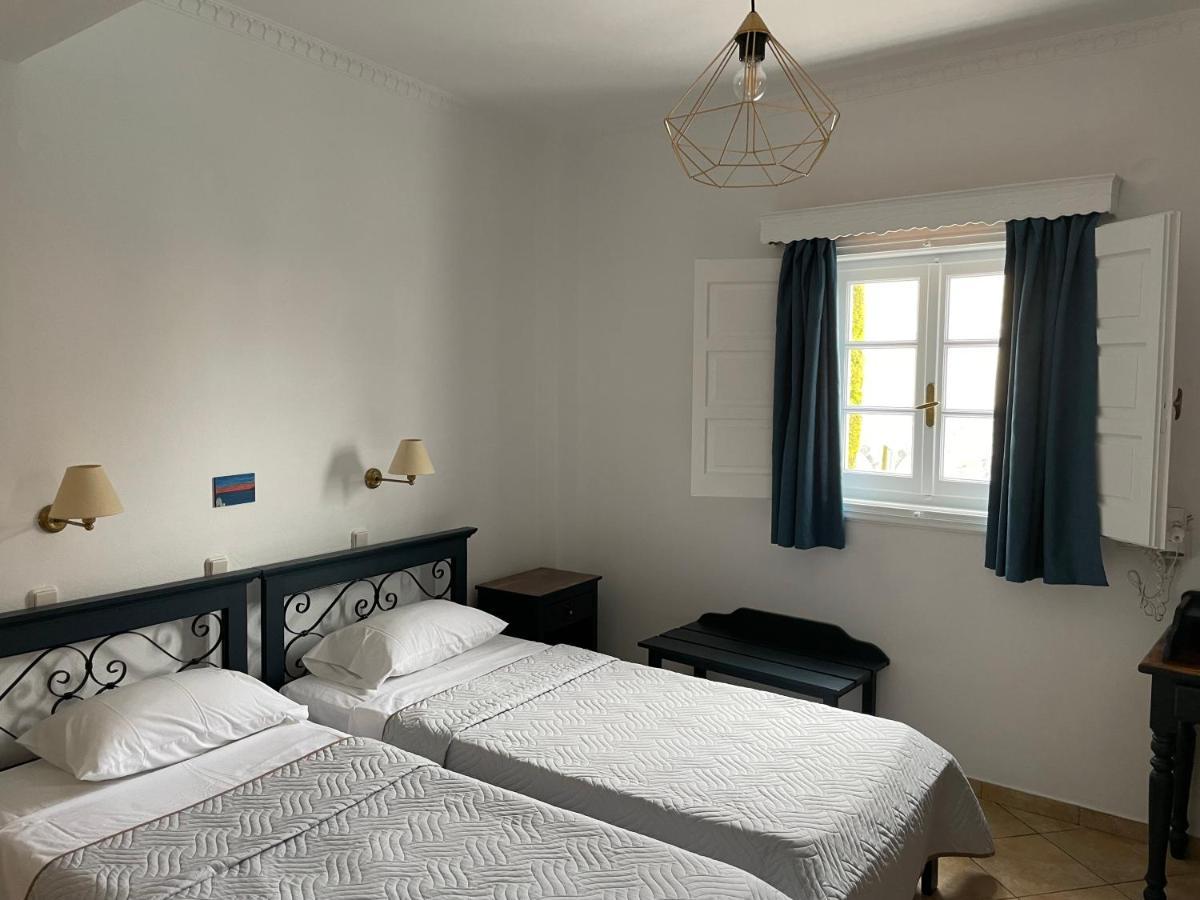 Leonidas Apartments Kamári Eksteriør billede